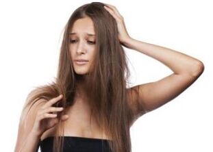 Restaurazione dei capelli cheratina